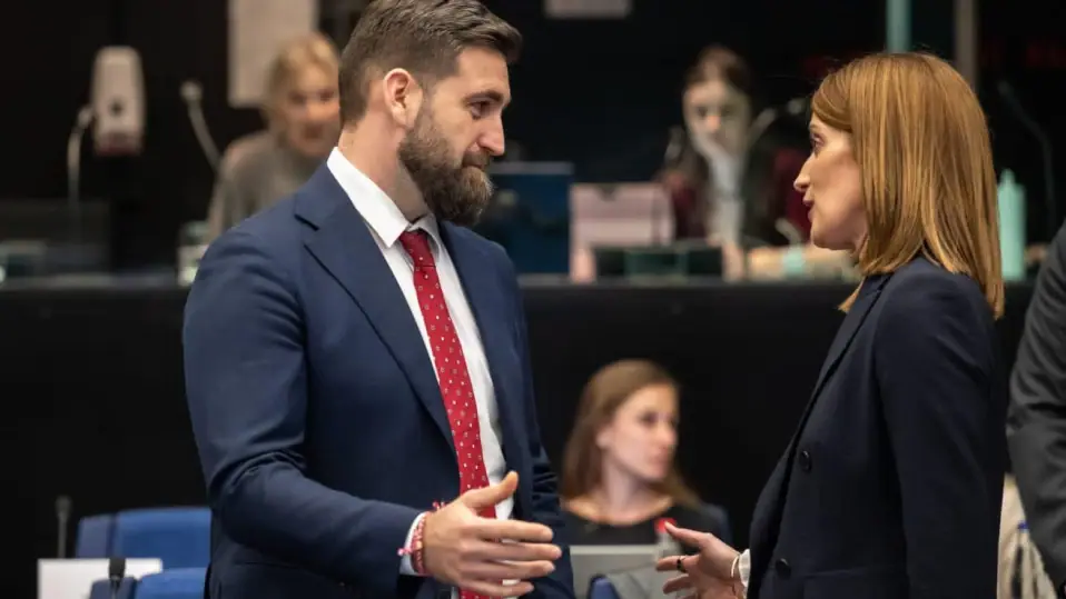 Европейският парламент и Съветът се разбраха за регламента „Новаков“ – след 13 години застой, ЕС подобрява правата на пътниците
